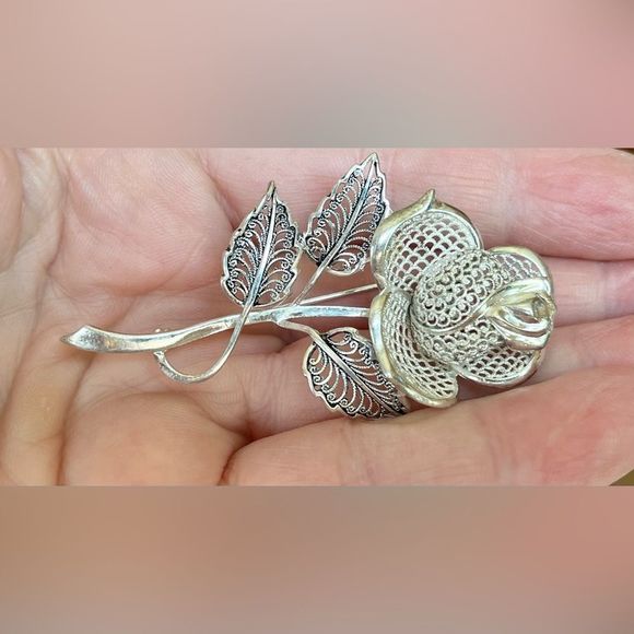 Vintage sterling rose brooch - Picture 4 of 11